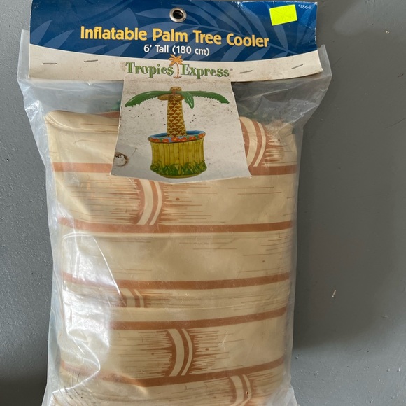 6 foot tall inflatable palm tree wine or beer or soda cooler! - Picture 2 of 5